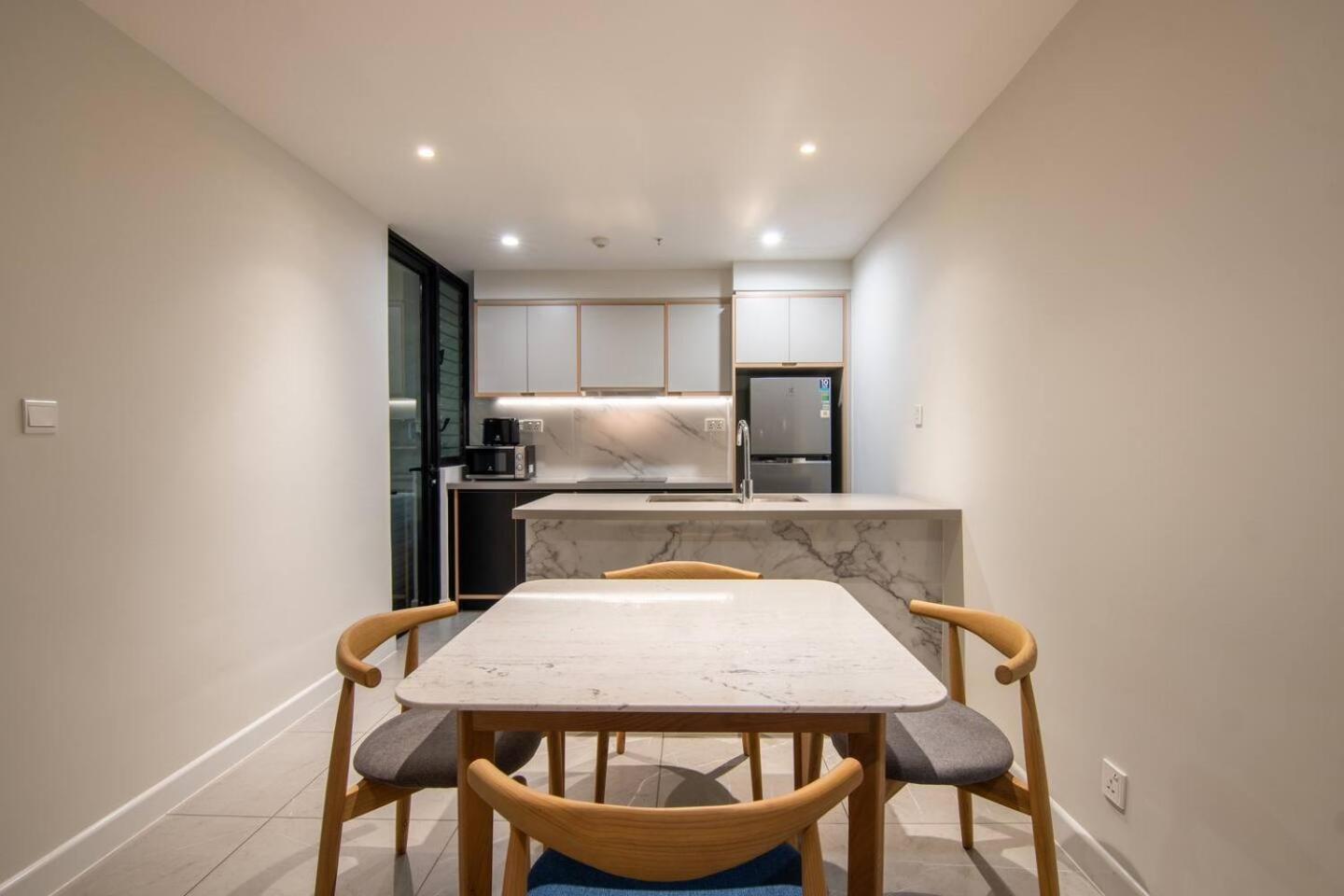 Luxury 2 Or 3Br Apartment In Dist 1 N Pool, Gym, Airport Pickup Ho Chi Minh-staden Exteriör bild