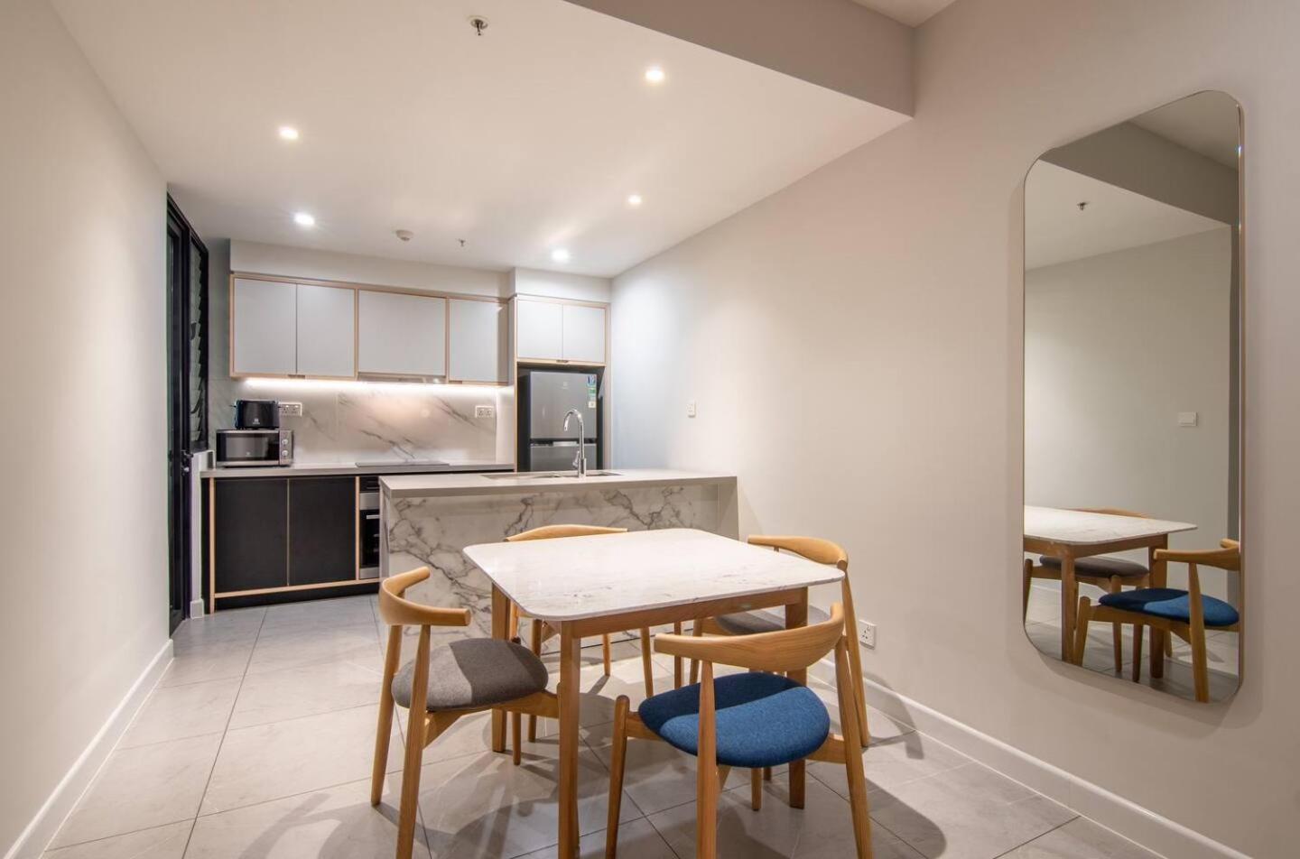 Luxury 2 Or 3Br Apartment In Dist 1 N Pool, Gym, Airport Pickup Ho Chi Minh-staden Exteriör bild