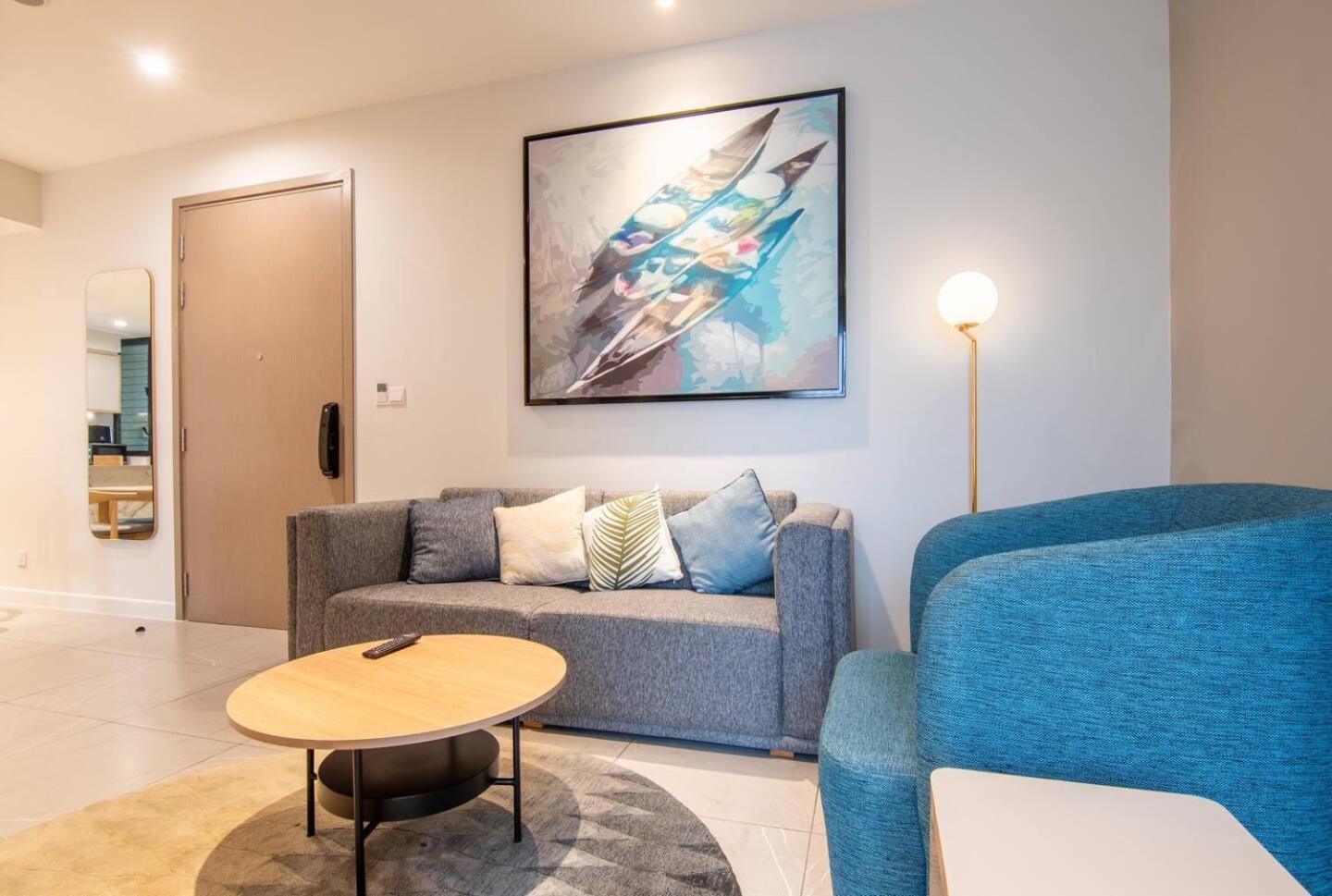 Luxury 2 Or 3Br Apartment In Dist 1 N Pool, Gym, Airport Pickup Ho Chi Minh-staden Exteriör bild