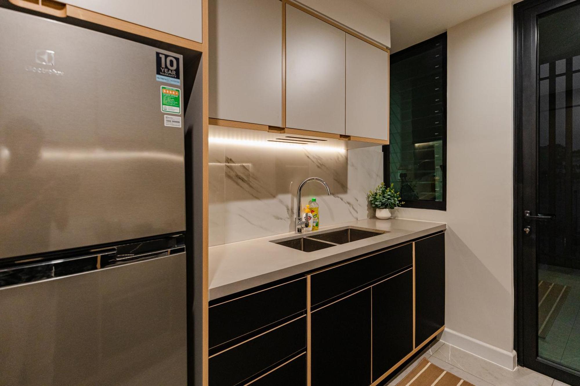 Luxury 2 Or 3Br Apartment In Dist 1 N Pool, Gym, Airport Pickup Ho Chi Minh-staden Exteriör bild