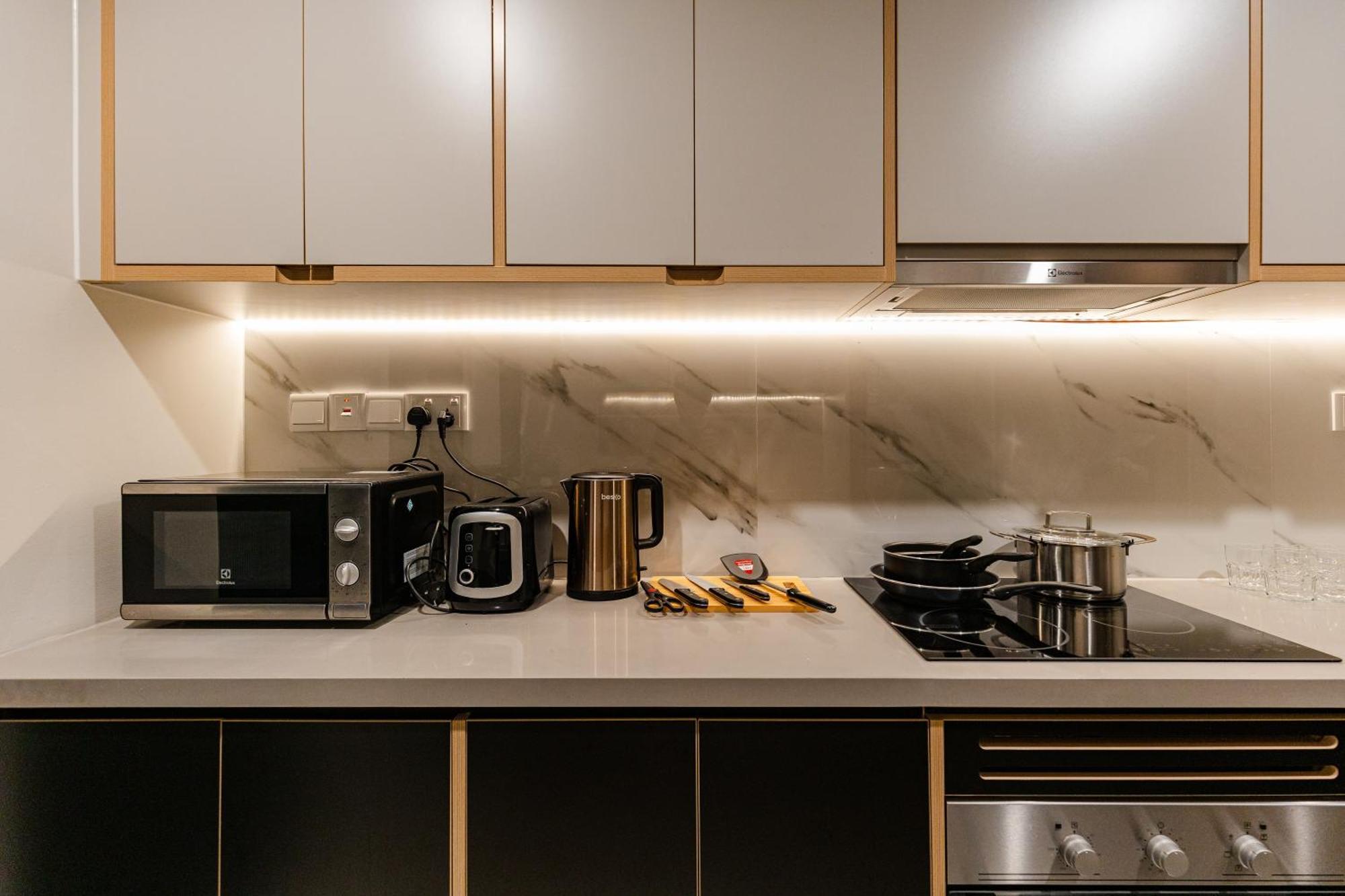 Luxury 2 Or 3Br Apartment In Dist 1 N Pool, Gym, Airport Pickup Ho Chi Minh-staden Exteriör bild